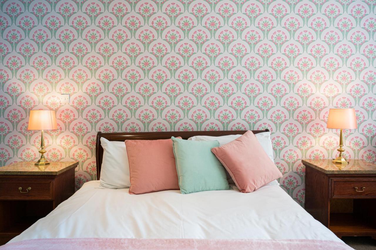 Miskin Manor Hotel Hensol Ngoại thất bức ảnh