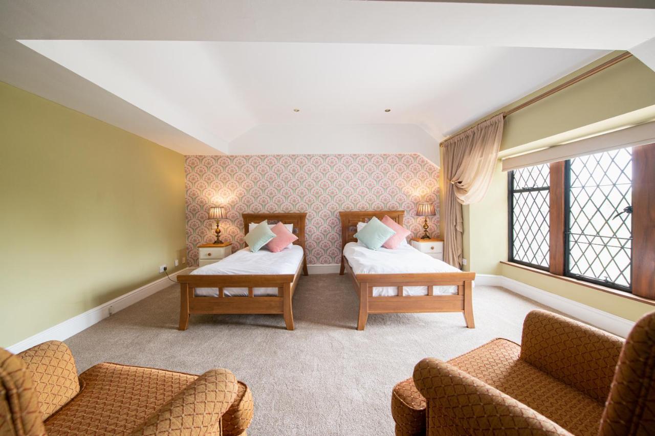 Miskin Manor Hotel Hensol Ngoại thất bức ảnh