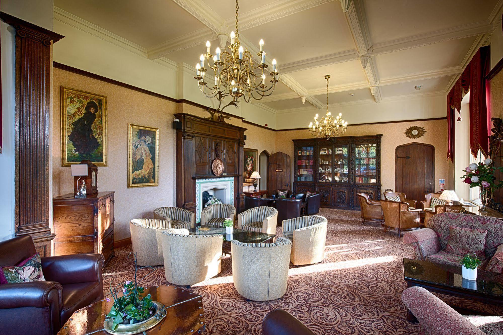 Miskin Manor Hotel Hensol Ngoại thất bức ảnh