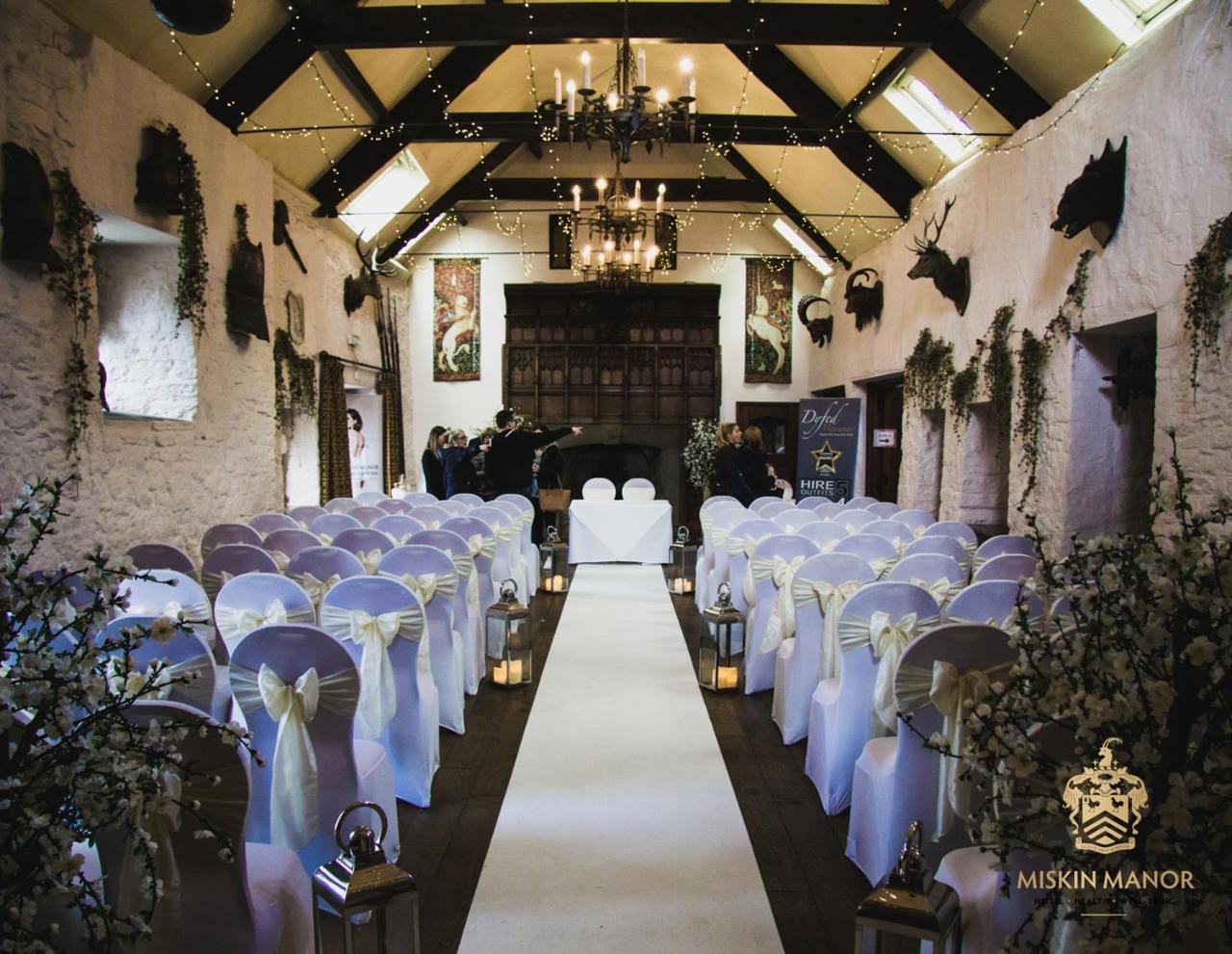 Miskin Manor Hotel Hensol Ngoại thất bức ảnh