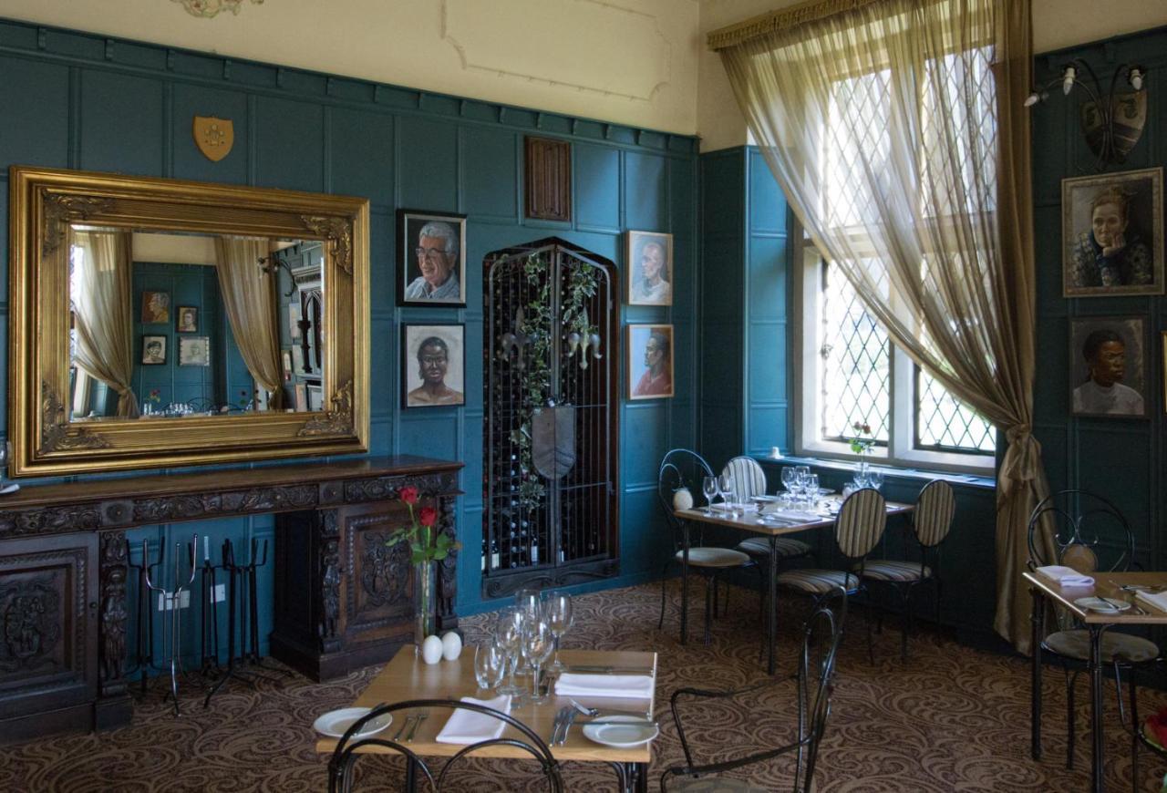 Miskin Manor Hotel Hensol Ngoại thất bức ảnh